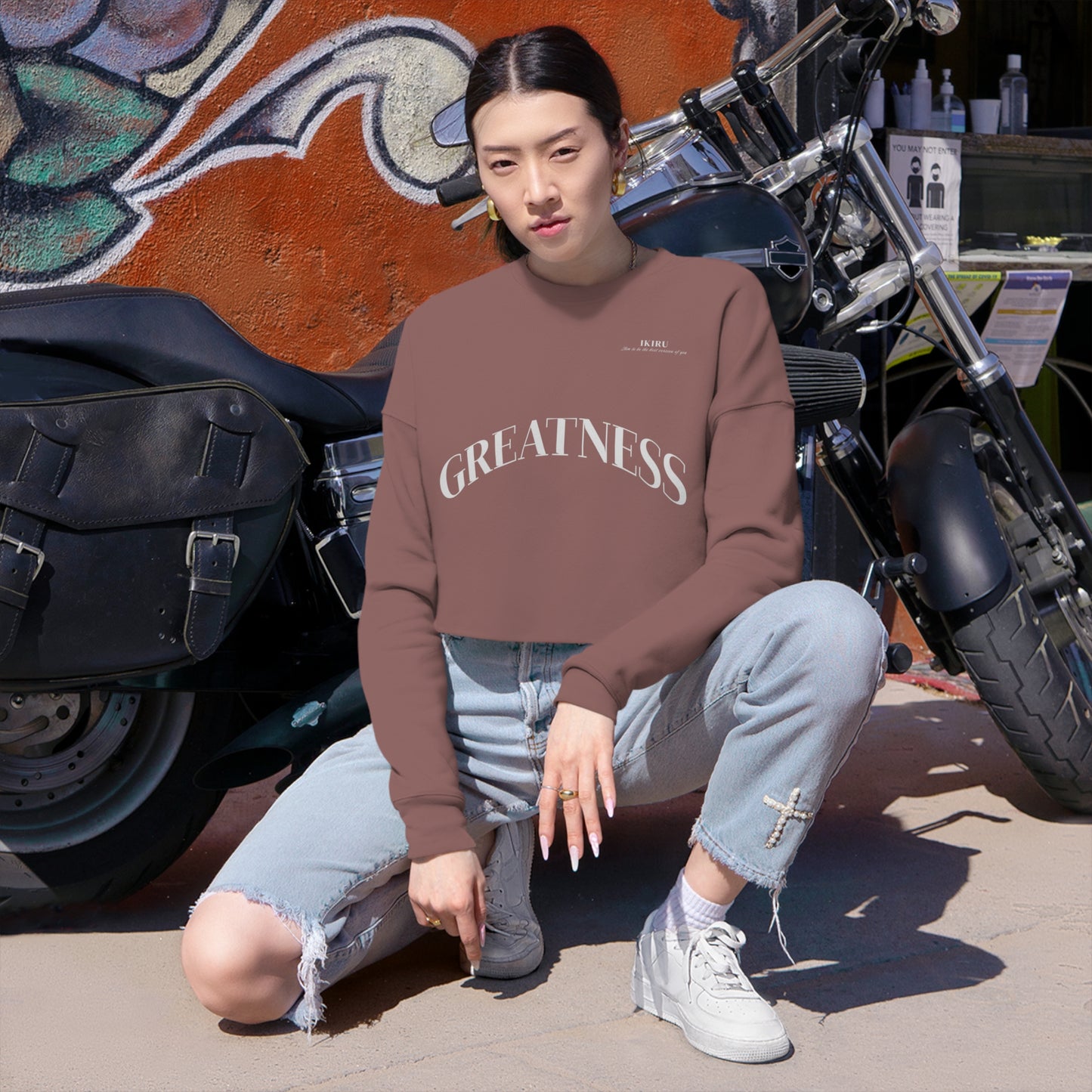 IKIRU Cropped Sweatshirt