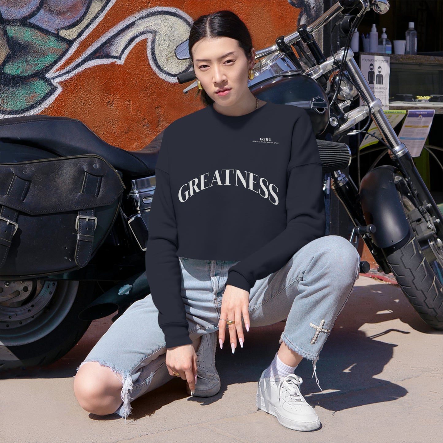 IKIRU Cropped Sweatshirt